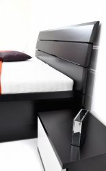 postel CLAUDIA s úložným prostorem GWdesign